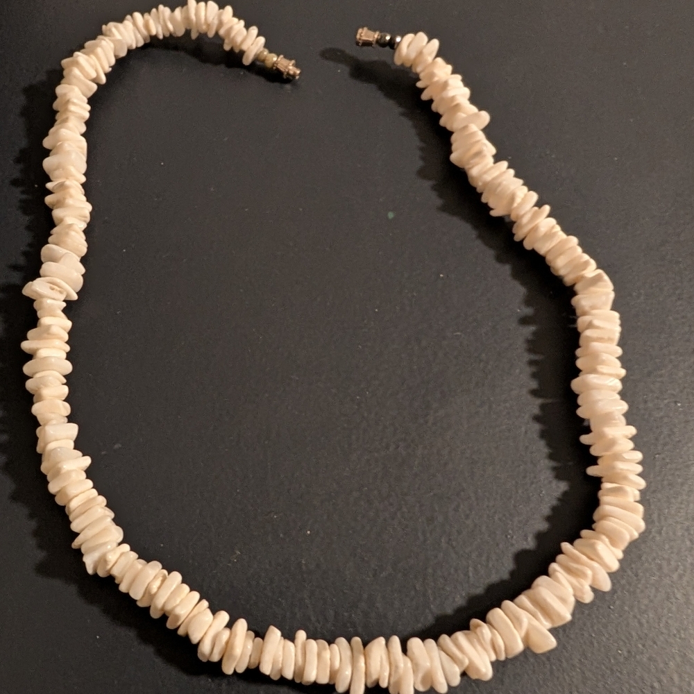 Vintage Y2K Puka Shell Necklace